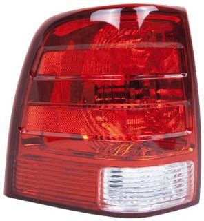 OE Replacement Ford Expedition Driver Side Taillight Assembly (Partslink Number FO2800166) Automotive