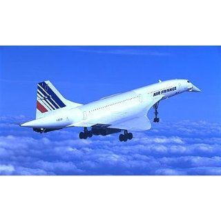 Revell Modellbausatz 05763   Geschenkset "Concorde Air France" im Maßstab 1:144: Spielzeug