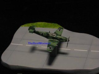 WC_E3 BANDAI WING CLUB WW2 GERMAN Fighter 1:144 Messerschmitt BF 109 ME 109 (Original from The Best Moment @ ): Toys & Games
