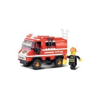 Emergency Fire Alarm   Mini Fire Truck 133 Pieces   M38 B0276   Sluban Toys & Games