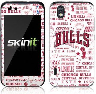 NBA   Chicago Bulls   Chicago Bulls Historic Blast   LG Optimus 2 / LG 45   Skinit Skin: Cell Phones & Accessories