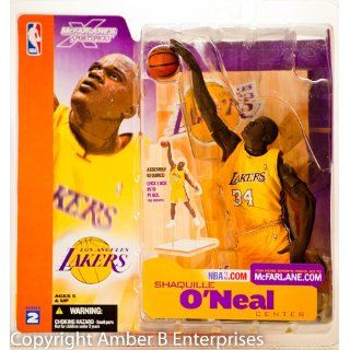 McFarlane Toys NBA Sports Picks Series 2 Shaquille O'Neal (Los Angeles Lakers) Yellow Jersey Action Figure: Toys & Games