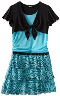 Amy Byer Girls 7 16 Plus Size Print Chiffon Tie Front Triple Tier Dress, Blue, 18.5: Playwear Dresses: Clothing