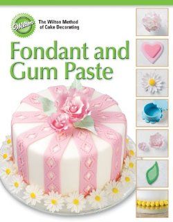 Wilton 902 1066 40 Page Soft Cover Cake Decorating Guide, Fondant and Gum Paste: Kitchen & Dining
