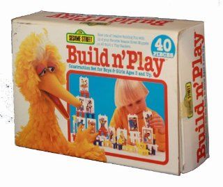 Vintage 1986 Sesame Street Build n' Play 40 Piece Construction Set for Boys & Girls Toys & Games