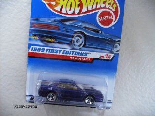 HOT Wheels 99 Mustang 1999 First Edition #909 with 3sps Toys & Games