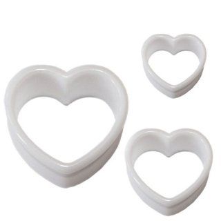 1 Pair of 3/4 Gauge (19mm) White Heart Shaped Tunnel Plugs   Double Flared: Jewelry