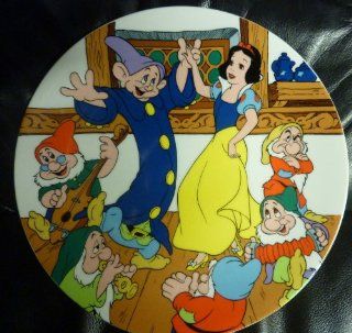 Disney SNOW WHITE AND THE SEVEN DWARFS "THE DANCE" Collectible Plate BY WALT DISNEY 1980'S : Other Products : Everything Else