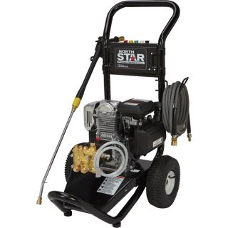 NorthStar Gas Cold Water Pressure Washer — 2.5 GPM, 3000 PSI, Model# 15775440  Gas Cold Water Pressure Washers