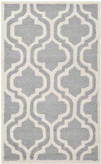 Safavieh Cambridge Collection CAM132D Handmade Wool Area Rug, 4 by 6 Feet, Silver and Ivory  