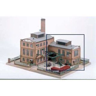 Piko 61117 Factory Side Building: Toys & Games