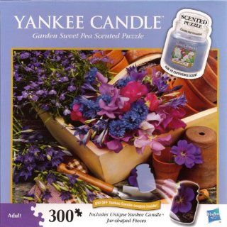 Yankee Candle 300 Piece Puzzle   Garden Sweet Pea Scented Puzzle Toys & Games