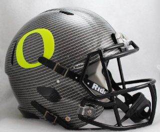 NCAA Oregon Ducks Speed HYDROFX Pro Line Football Helmet : Sports Fan Football Helmets : Sports & Outdoors