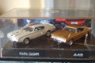 Hotwheels Muscle Cars Oldsmobile 442 & Chevrolet Chevy Chevelle   30th Anniversary of '69 Muscle Cars   100% Die Cast Metal   Multi Piece Vehicle from 1st Tool Run: Toys & Games