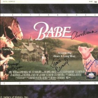 BABE MOVIE CAST   LASER MEDIA COVER SIGNED CO SIGNED BY: JAMES CROMWELL, CHRIS NOONAN, CHRISTINE CAVANAUGH: CHRIS NOONAN, CHRISTINE CAVANAUGH, JAMES CROMWELL: Entertainment Collectibles