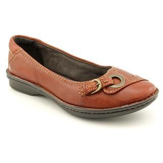 Clarks Artisan Women's 'Rustic Cliff' Leather Casual Shoes   Wide (Size 7) Flats