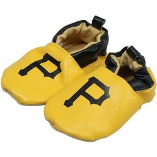 MLB Pittsburgh Pirates Infant Booties   Gold (6 12 Months) : Sports Fan Socks : Clothing