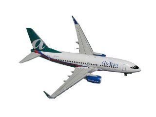 Gemini Jets Airtran B737 700W Diecast Aircraft, 1:200 Scale: Toys & Games