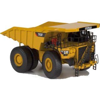 Norscot Cat 793F Mining Truck (1:50 Scale), Cat Yellow: Toys & Games