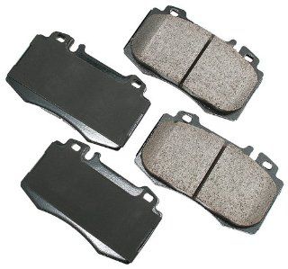 Akebono EUR847 EURO Ultra Premium Ceramic Brake Pad Set: Automotive