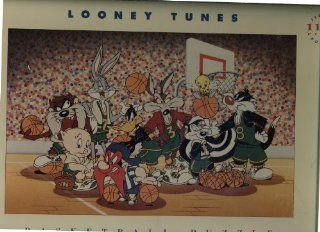 Looney Tunes 1100 Piece Puzzle   Basketball   Dated 1993: Toys & Games