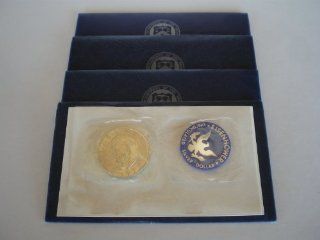 1971 S Uncirculated Eisenhower "Blue Pack" Silver Dollar with Original Packaging: Everything Else