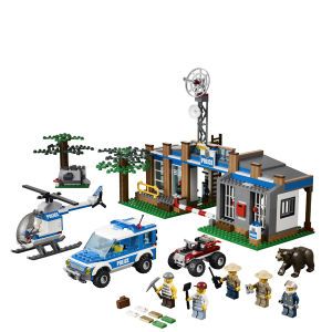 LEGO City: Police Forest Police Station (4440)      Toys