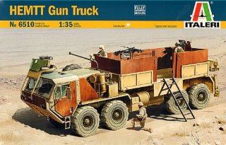 1/35 M985 HeMTT Truck: Toys & Games
