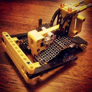 LEGO Technic Tracked Crane 9391: Toys & Games
