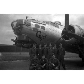 8th Air Force: American Heavy Bomber Groups in England 1942 1945: Gregory Pons: 9782915239829: Books