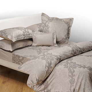 Baroque bed linen   YVES DELORME