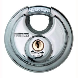 Fortress 2 3/4, Shrouded Padlock, With Stainless Steel Body   Tools