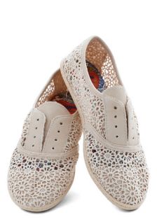 Think Outside the Bocce Flat in Lace  Mod Retro Vintage Flats