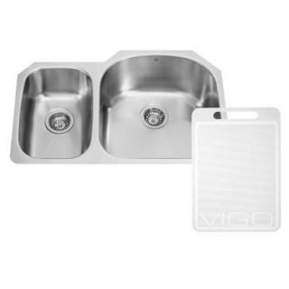 Vigo Undermount Stainless Steel 31.5 in. Double Bowl Kitchen Sink VG3121R
