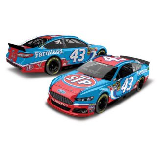 Action Racing Collectibles Aric Almirola STP #43 1:24 Scale Platinum Die Cast Ford Fusion